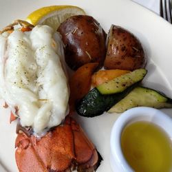 Victoria Harbour House Restaurant - Lobster and veggies