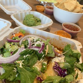 Speedy's Tacos - 3 Pieces Enjitomatadas a la Carte, Guacamole, Chips and Salsa - Mexican Near Me - Sunnyvale, California Speedy's Tacos - 3 Pieces Enjitomatadas a la Carte, Guacamole, Chips and Salsa - Mexican Near Me - Sunnyvale, California