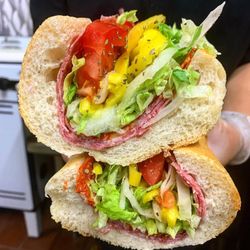 Dee's Deli