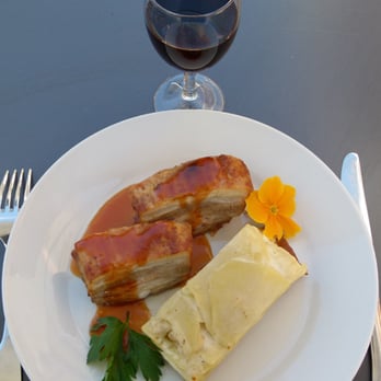 Les Halles de Pornichet - French Near Me - Pornichet, 44