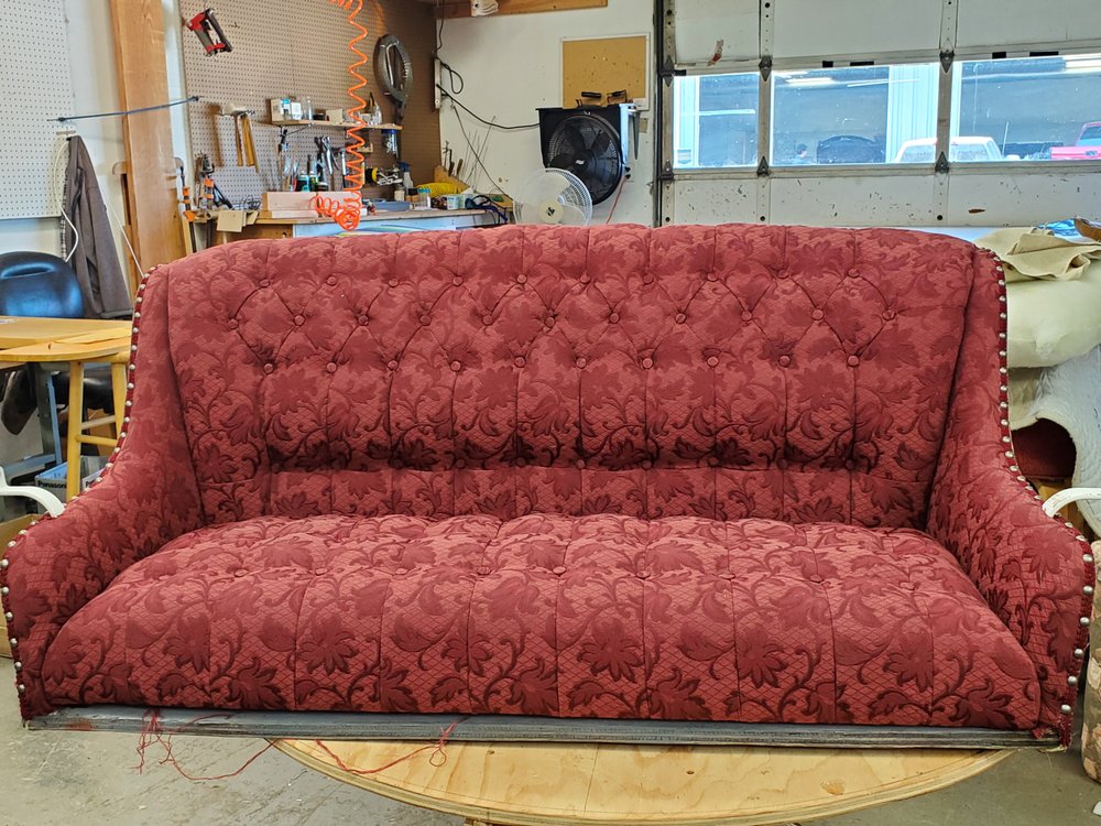 WAGGONER & THOMPSON UPHOLSTERY Updated August 2024 21 Photos 1111 N Central Ave, Medford