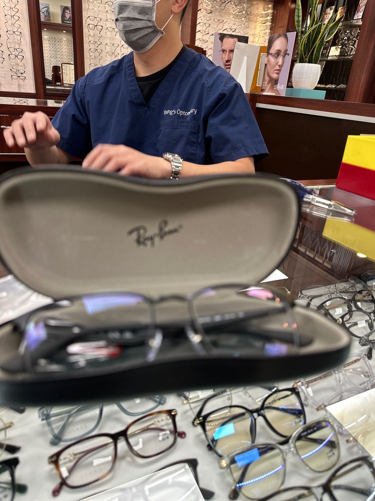 YOUNG’S OPTOMETRY Updated August 2024 15 Photos & 46 Reviews 9668