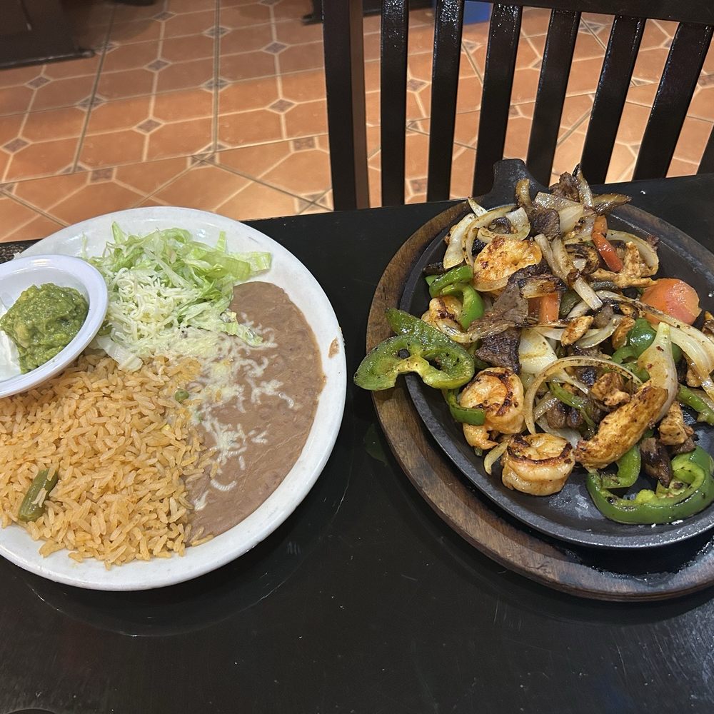 Don Eladio's Cantina - Texanas Fajitas - Mexican Near Me - King George, Virginia Don Eladio's Cantina - Texanas Fajitas - Mexican Near Me - King George, Virginia