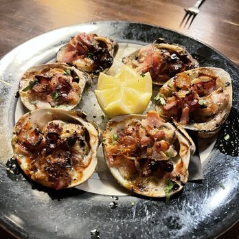 Harry's Savoy Grill - Clams Casino - American Near Me - Wilmington, Delaware Harry's Savoy Grill - Clams Casino - American Near Me - Wilmington, Delaware