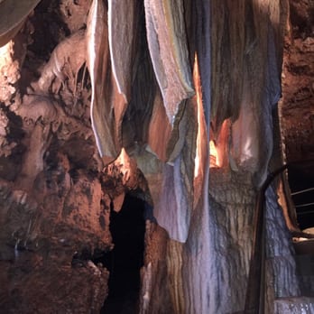 Meramec Caverns - Tours Near Me - Sullivan, Missouri