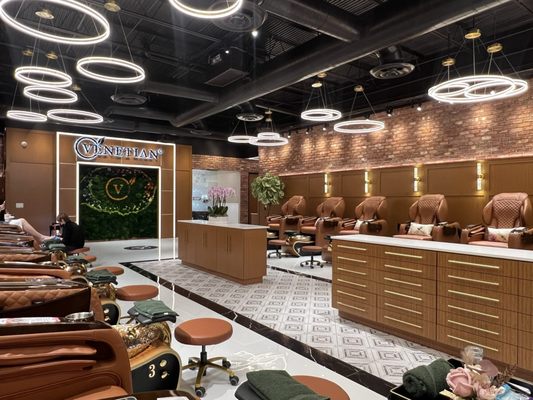 The Venetian Nail Spa by null