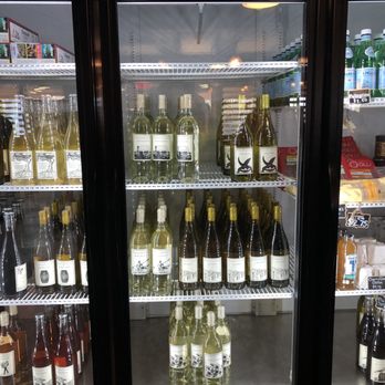 Rocklands Farm Winery - Wine that is chilled for sale. - CSA Near Me - Poolesville, Maryland Rocklands Farm Winery - Wine that is chilled for sale. - CSA Near Me - Poolesville, Maryland
