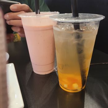 Sunny Thai - Strawberry smoothie, lychee fruit tree - Thai Near Me - Cedar Hill, Texas