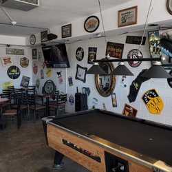 Lemon City Taphouse - Inside