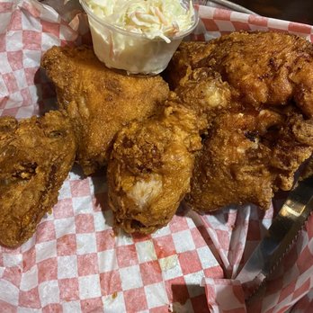 The Horny Toad - Fried Chicken Coleslaw - American Near Me - Cave Creek, Arizona