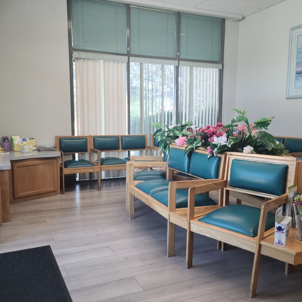 Houshang Farhadian, MD - Lobby - Allergists Near Me - Valencia, California