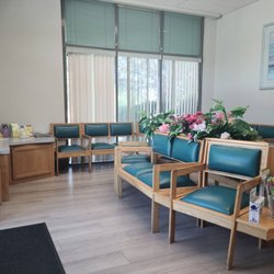 Farhadian H MD - Lobby