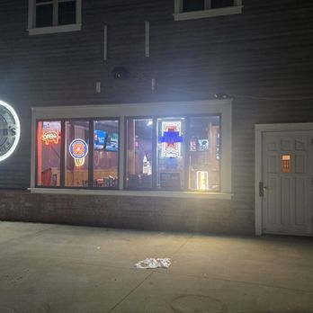 Trible B's Backyard BBQ - Outside - Barbeque Near Me - Germantown, Wisconsin