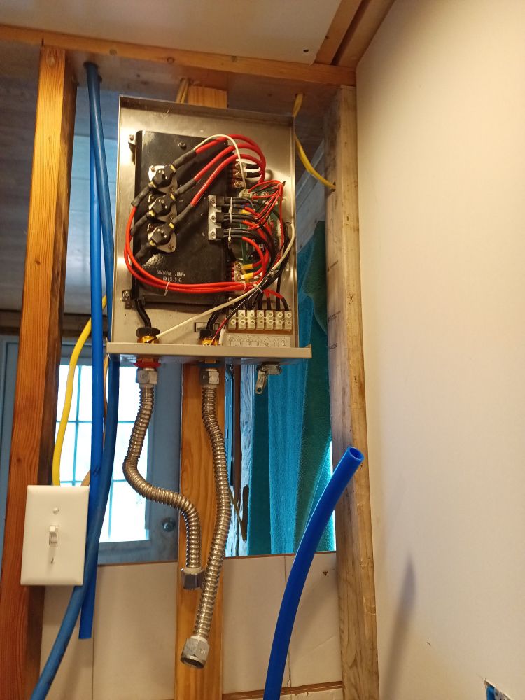 Slide of C & M Contracting