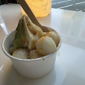 Indigo Cow - Ice Cream & Frozen Yogurt Near Me - Bellevue, Washington
