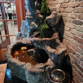 Fernandes steakhouse - Fun decor - Portuguese Near Me - Newark, New Jersey