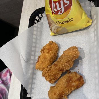 Barro's Pizza - Kids Chicken Tenders - Italian Near Me - Phoenix, Arizona