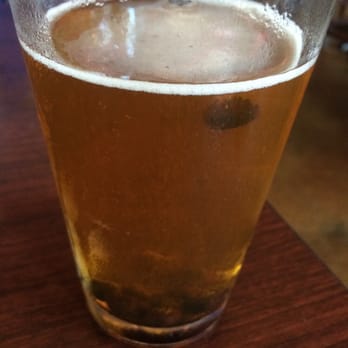 Spears Bourbon Burgers Beer - Seadog Blueberry Wheat Ale - New American Near Me - Wheeling, Illinois