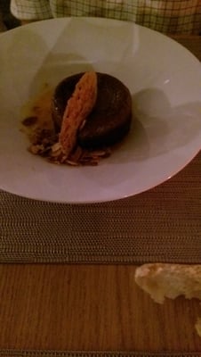 Le Poisson Rouge by null