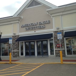 American Eagle Outfitters - Mansfield American Eagle Outfitters -- Mansfield Crossing : 280 School Street, Mansfield Storefront