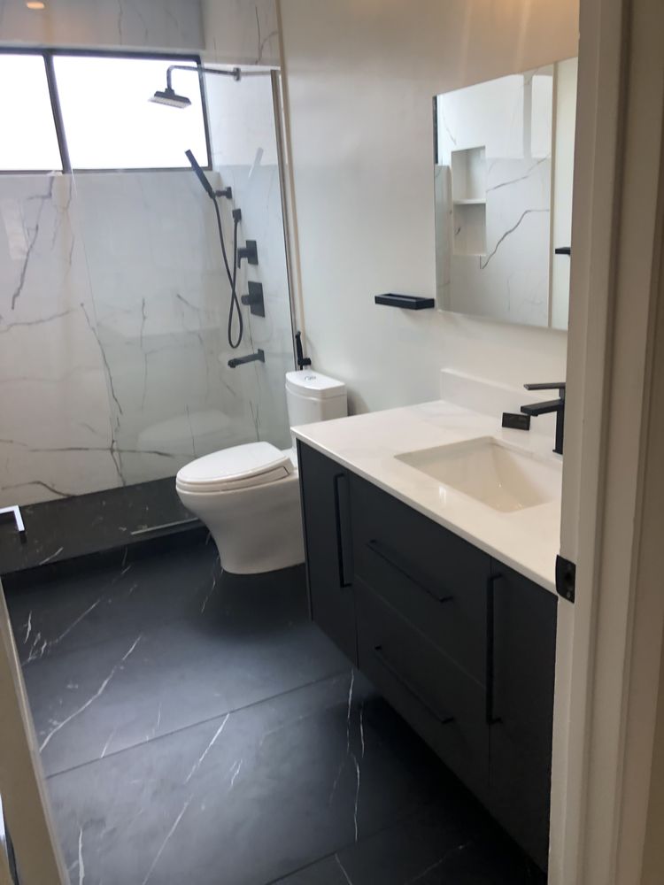 Slide of R and G Construction and  Engineering