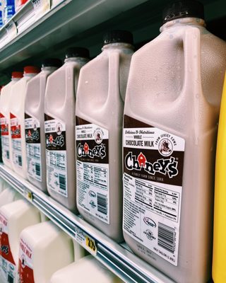 Chaney's Dairy Barn by null