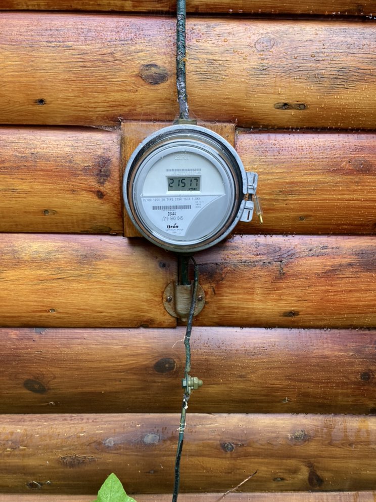 Slide of Moses Tijerina’s Handyman Services