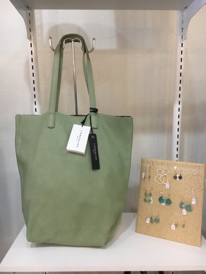 GRAMERCY BOUTIQUE by null