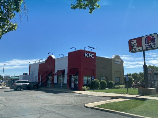 KFC by null