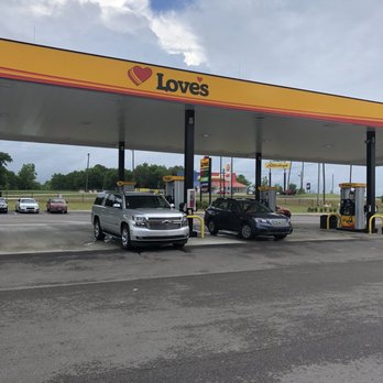 Love's Travel Stop - Convenience Stores Near Me - Hope Hull, Alabama