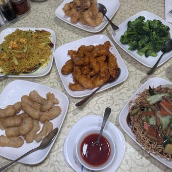 Empress Garden Chinese Restaurant - The spread - Chinese Near Me - Antioch, California