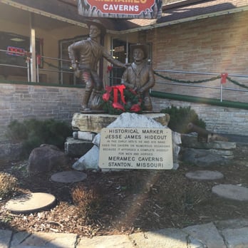 Meramec Caverns - Tours Near Me - Sullivan, Missouri