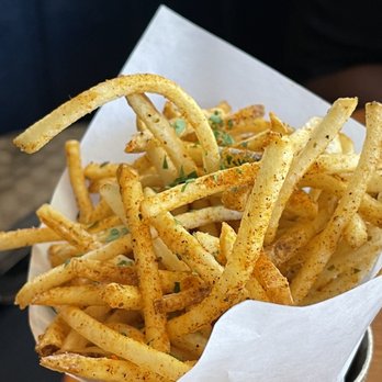 Hudson House - Fries - American Near Me - Dallas, Texas