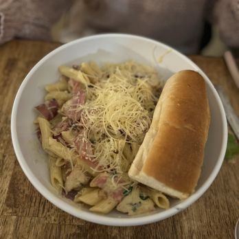 Giuseppe's Cafe - Chicken And Prosciutto Penne Pasta - Pizza Near Me - Birmingham, Alabama