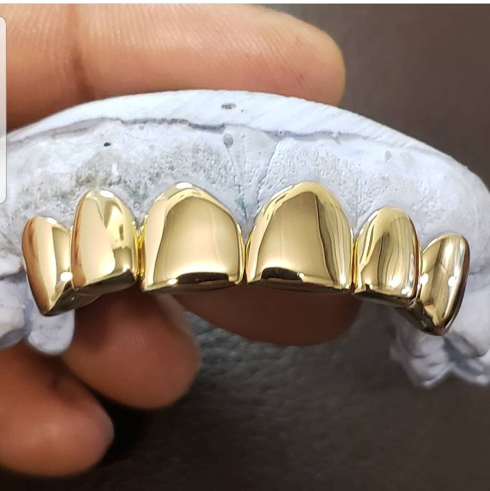 MOBILE GOLD GRILLZ 8034 Culebra Rd, San Antonio, Texas Jewelry