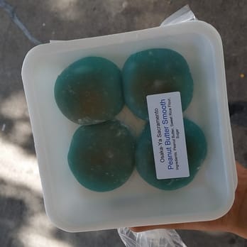 Osaka-Ya - Smooth peanut butter mochi - Desserts Near Me - Sacramento, California