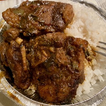 Lula's Latin Cuisine - Ox Tail Stew (Rabo guisado) and white rice - Latin American Near Me - Lodi, New Jersey