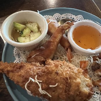 Tracy Thai Restaurant - Angel chicken wings and Crispy shrimp rolls - Thai Near Me - Tracy, California Tracy Thai Restaurant - Angel chicken wings and Crispy shrimp rolls - Thai Near Me - Tracy, California