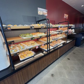 85°C Bakery Cafe-Arrowhead Ranch - Bakeries Near Me - Glendale, Arizona