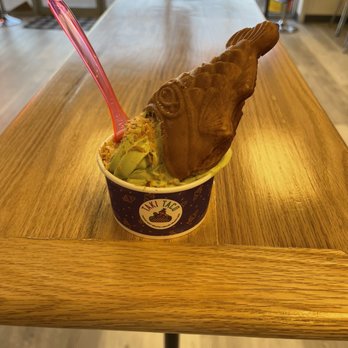 Taki Taco Ice Cream Shop - Upside down matcha gelato with dark chocolate - Gelato Near Me - Springfield, Illinois