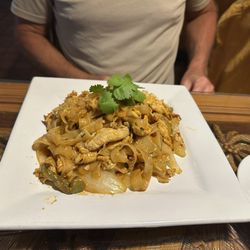 Thai Orchid - Drunken noodles
