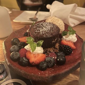 Makoto - Japanese Near Me - Miami Beach, Florida