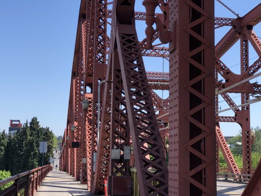 Broadway Bridge by null