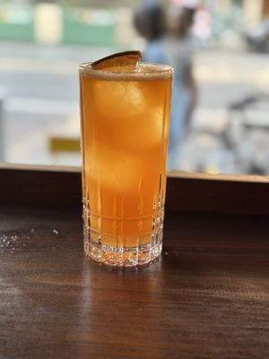 Honeycomb Hi-Fi Lounge