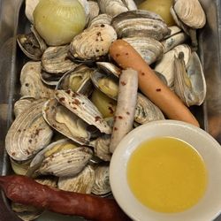 Danny's Seafood Bar & Grille