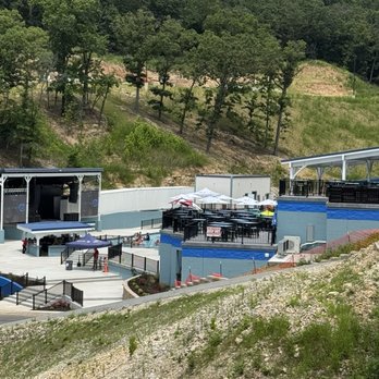 Backwater Jacks - Pool and music area - American Near Me - Osage Beach, Missouri