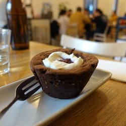 Square and Compass - Chocolate cake : bomb