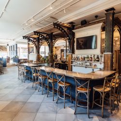 Stoneacre Brasserie - Grab a drink and some sushi at the Pewter Bar!