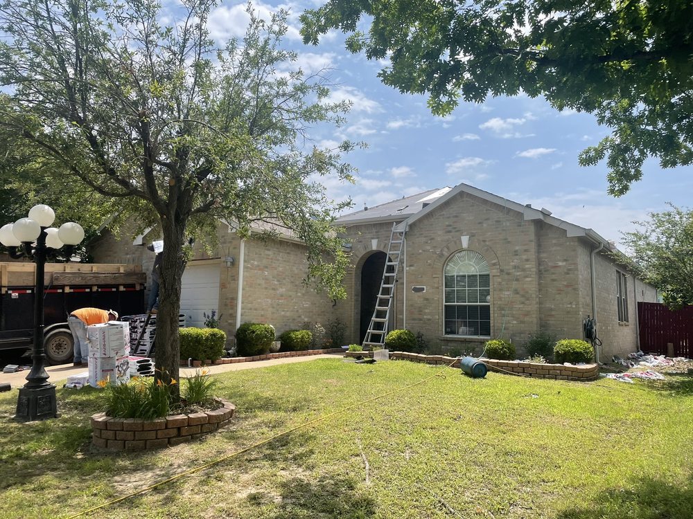 Slide of Top Dawg Roofing