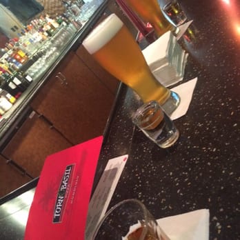 Island Brews & Pizza Hut - Pizza Near Me - Honolulu, Hawaii Island Brews & Pizza Hut - Pizza Near Me - Honolulu, Hawaii